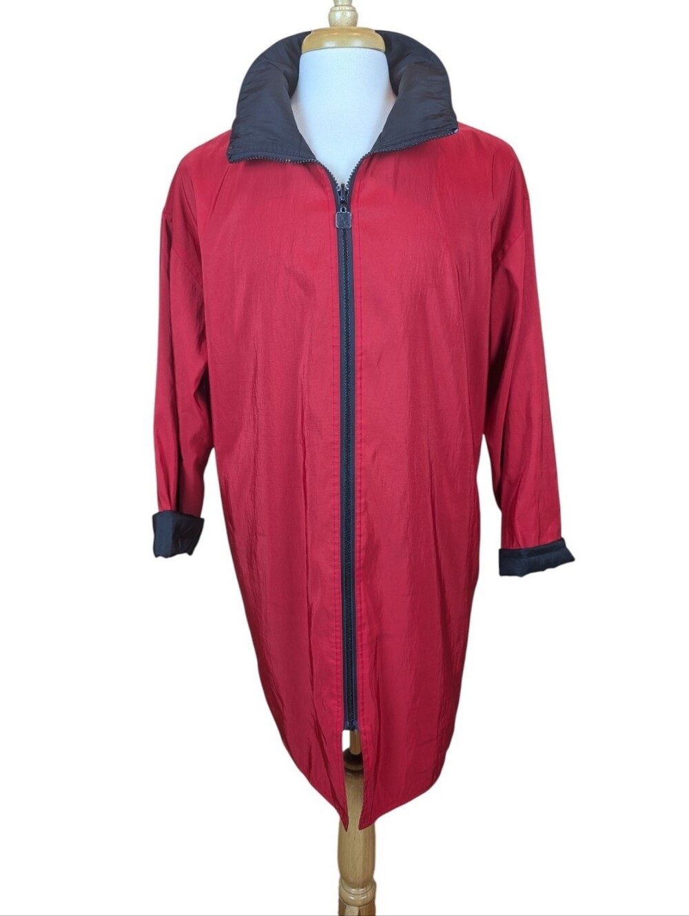 Mycra Pac Now Reversible Packable Rain Jacket in Black and Red Sz. M/L